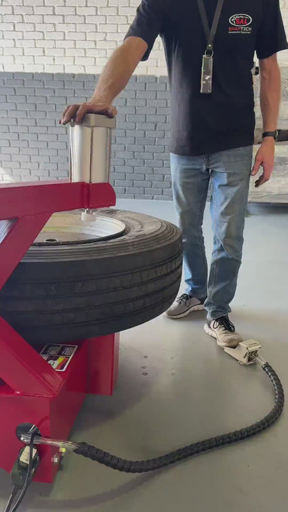 Snaptech Mobile Truck Tyre Changer